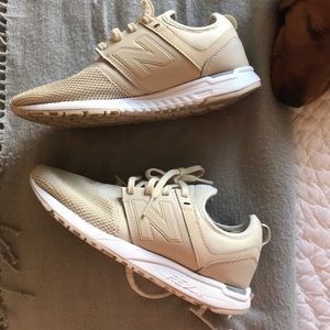 New Balance 247 Classic Sneakers New Balance 247 Classic Sneakers